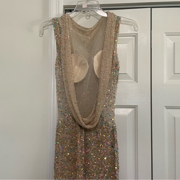 Cassandra Stone Rose Gold HighNeck Sweeping Back Formal/Prom/BlacktieGown Size 0 - Picture 8 of 14